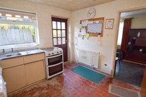 Kitchen- click for photo gallery